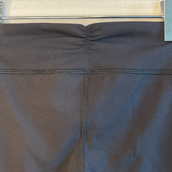 Lululemon Women's Throwback Gather and Crow Crop 21" Split Hem Yoga Leggings 10 - Picture 5 of 9